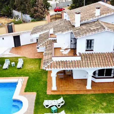 Evans Realty Av & Piscina & Bbq & Chill Out *
