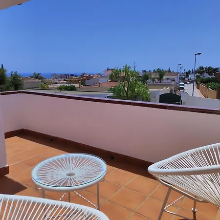 Evans Realty Av & Piscina & Bbq & Chill Out וילה מיחאס