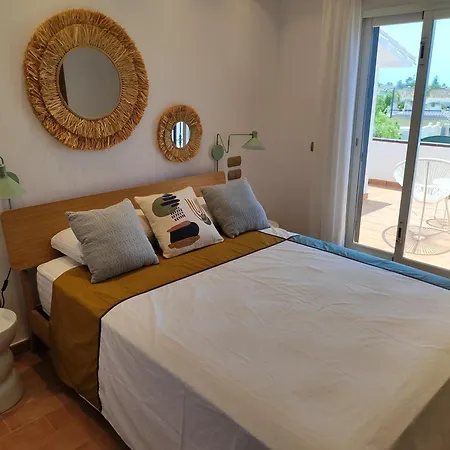 Evans Realty Av & Piscina & Bbq & Chill Out וילה
