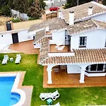 Evans Realty Av & Piscina & Bbq & Chill Out *