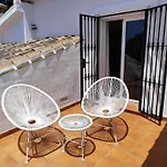 Evans Realty Av & Piscina & Bbq & Chill Out Вилла Михас