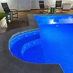 Вилла Evans Realty Av & Piscina & Bbq & Chill Out *