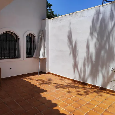 Вилла Evans Realty Av & Piscina & Bbq & Chill Out