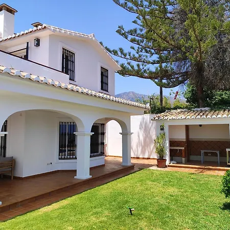 Evans Realty Av & Piscina & Bbq & Chill Out * Михас