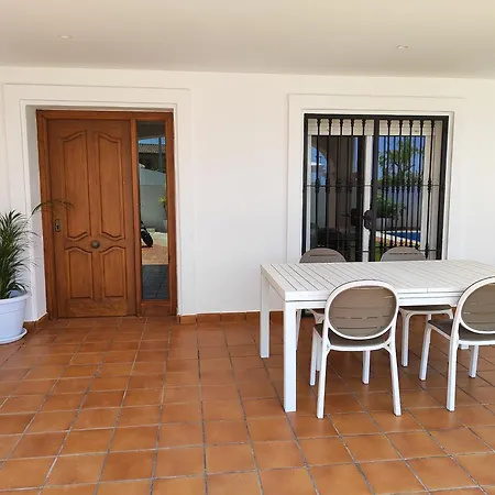 Evans Realty Av & Piscina & Bbq & Chill Out Михас